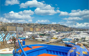 Awesome apartment in Napoli with WiFi and 3 Bedrooms